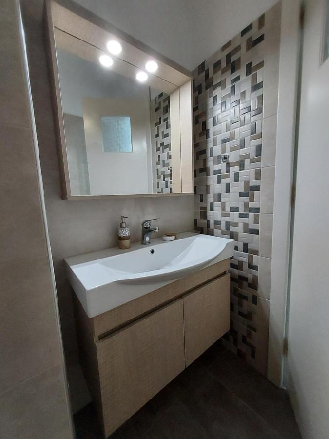 Aqua Apartments 劳特拉奥雷亚斯埃利尼斯 外观 照片